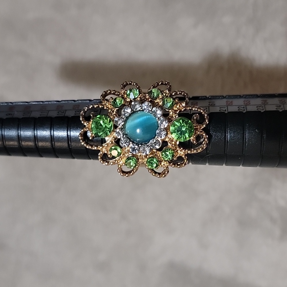 🏷️Women's opal-like faux rhinestone cat's eye ring